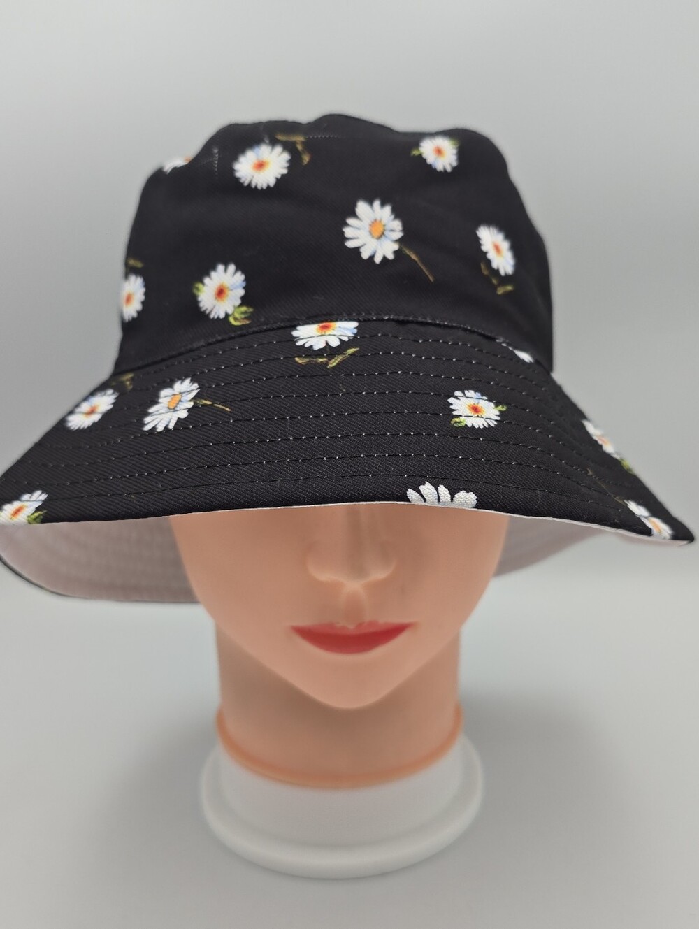 Women's Alice + Olivia By Stacy Bendet Reversible Floral Daisy Bucket Hat